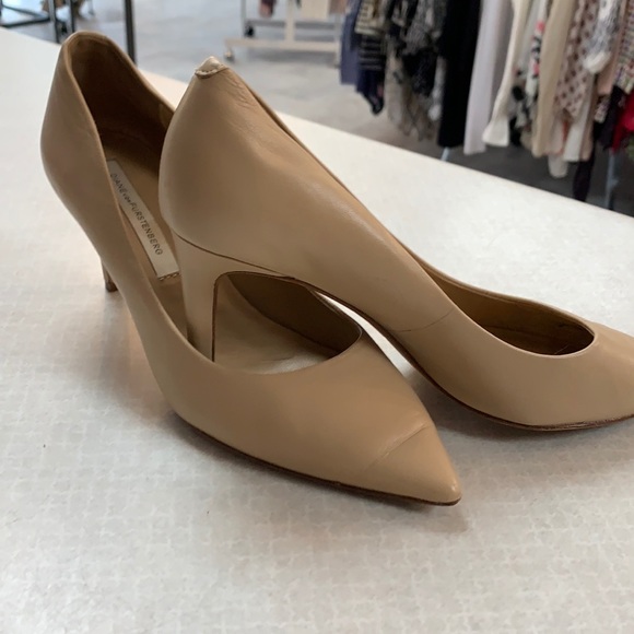 Diane Von Furstenberg Shoes - Diane bon Furstenberg high heel closed toe